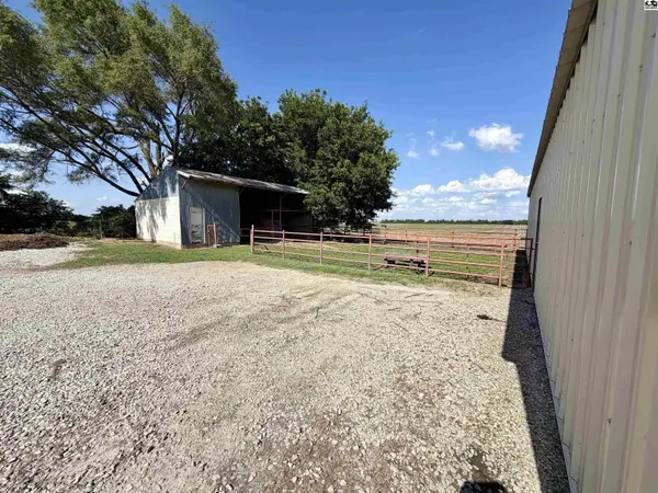 816 N Grand, Lyons, KS 67554