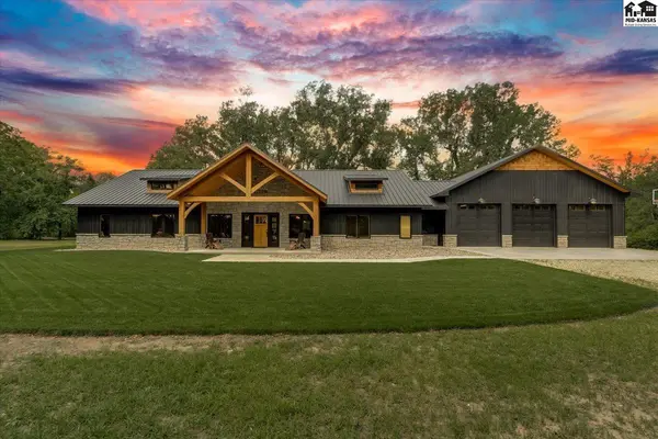 7701 Old K61 Hwy N, Hutchinson, KS 67502