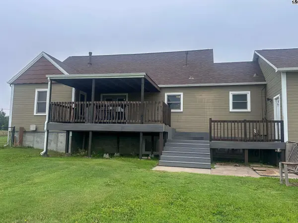 449 NW 10th Ave, Pratt, KS 67124