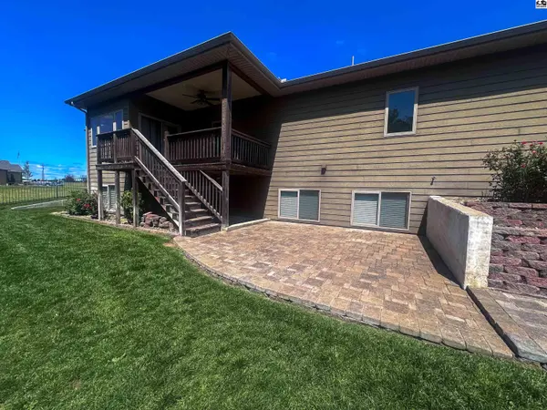 567 Peltiers Way, Pratt, KS 67124