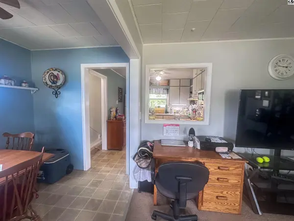 214 Stout St, Pratt, KS 67124