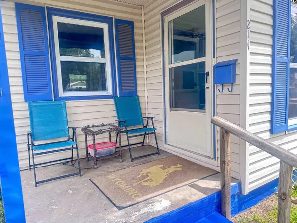 214 Stout St, Pratt, KS 67124
