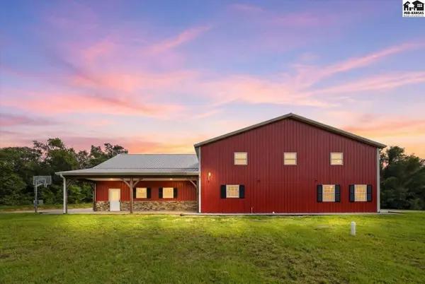 3707 N Willison Rd, Buhler, KS 67522