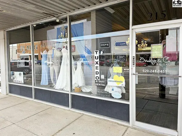 215 N Main St, Mcpherson, KS 67460
