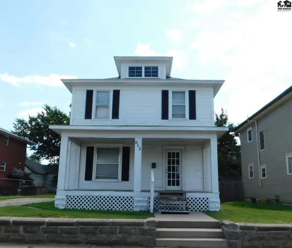 612 N Walnut St, Hutchinson, KS 67501