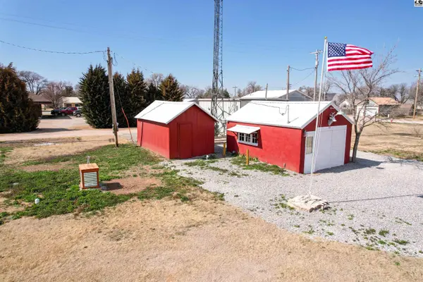 105 N Broadway St, Hanston, KS 67849