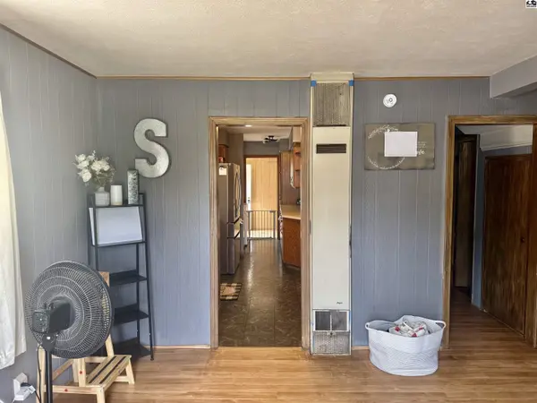 430 Spring St, Little River, KS 67457