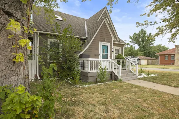 720 S Grand Ave, Lyons, KS 67554