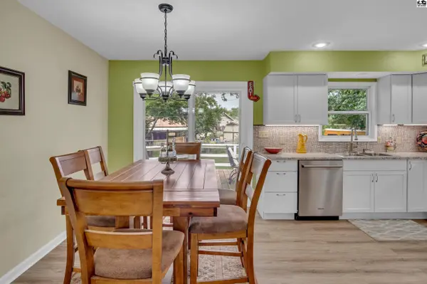 1402 N Grimes St, Mcpherson, KS 67460