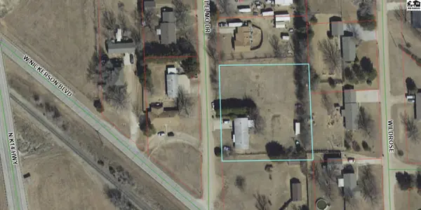 2610 St Elmo Dr, Hutchinson, KS 67502