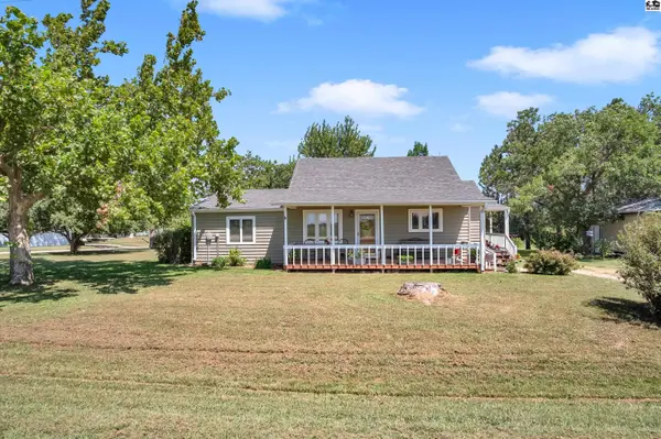 2234 22nd Ave, Galva, KS 67443