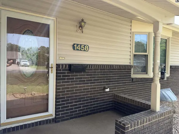 1458 N Maple St, Mcpherson, KS 67460