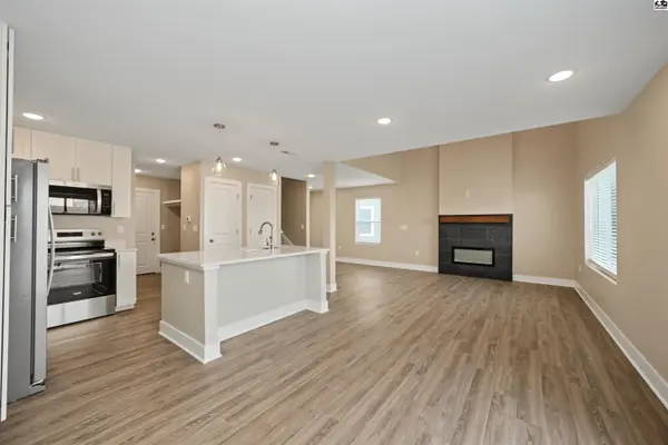 2706 Amelia Ln, Salina, KS 67401