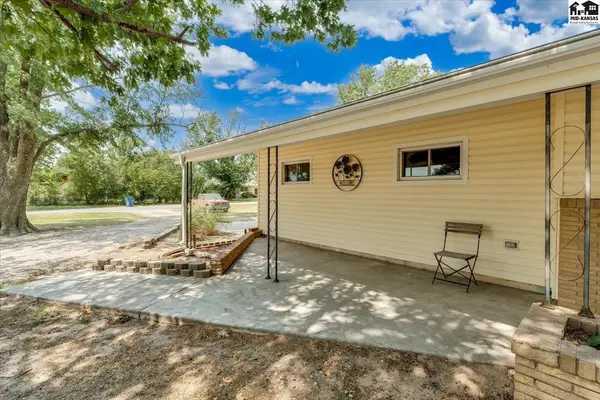1500 E 35th Ave, Hutchinson, KS 67502