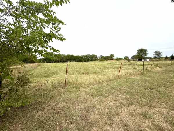 1006 NW 70 Rd, Attica, KS 67009