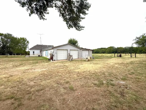 1006 NW 70 Rd, Attica, KS 67009