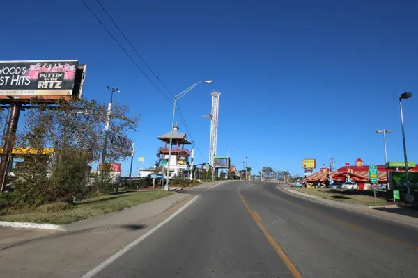 3522 W State Highway 76, Branson, MO 65616