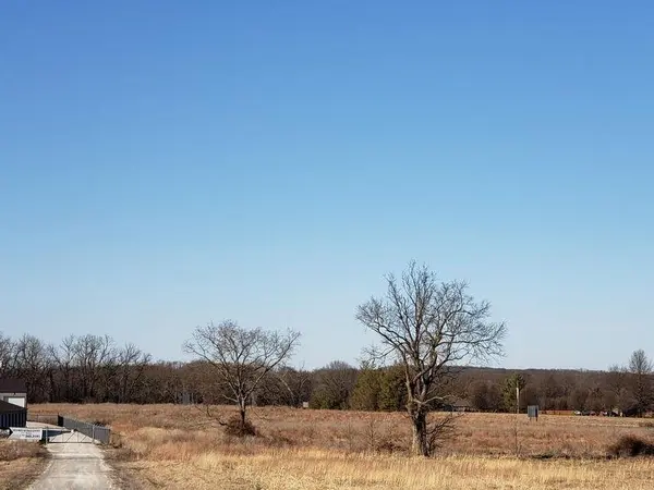 000 N Highway 13, Bolivar, MO 65613