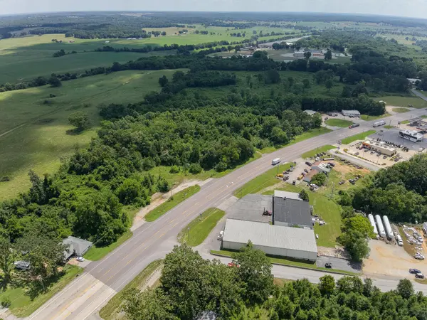 1660, 1604 S Us Highway 63, West Plains, MO 65775