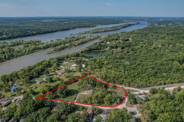 28409 Bali RD, Warsaw, MO 65355