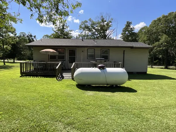 932 State Highway Hh, Isabella, MO 65676