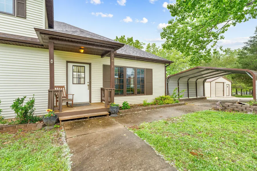 22821 Needles Eye RD, Shell Knob, MO 65747