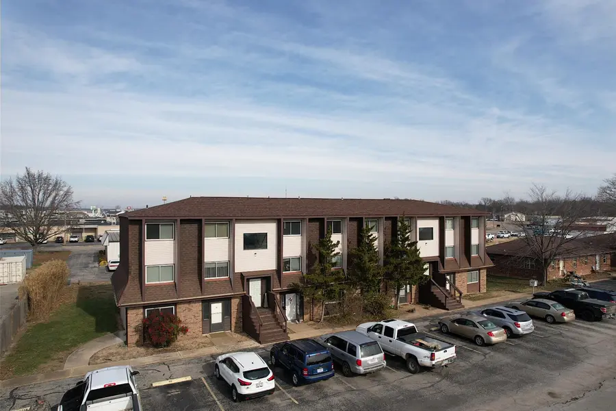 West Plains, MO 65775