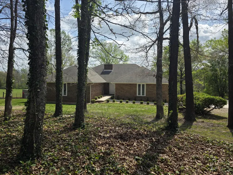 1950 State Highway B, Mansfield, MO 65704