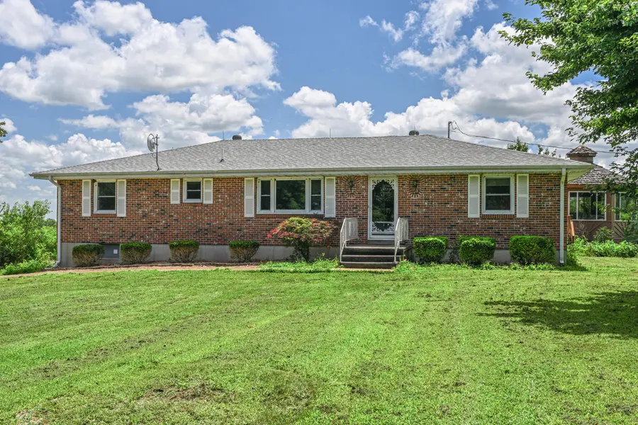 861 N Dade 41, Lockwood, MO 65682