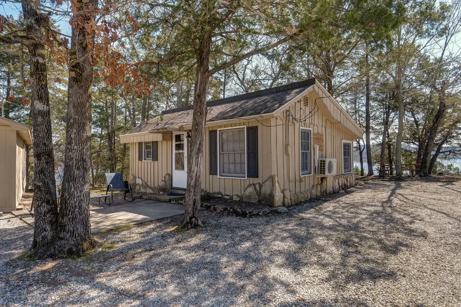 1715 Hideaway RD #H -9, Galena, MO 65656