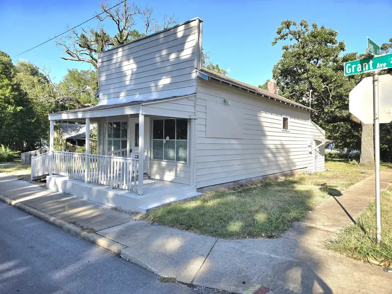 2500 N Grant AVE, Springfield, MO 65803