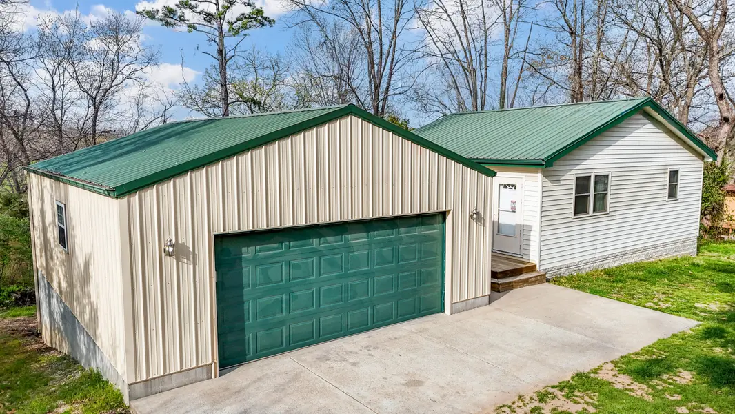 28316 Farm Road 1220, Eagle Rock, MO 65641