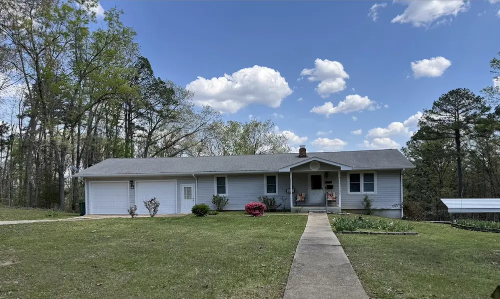 15250 Wild Cherry LN, Eminence, MO 65466