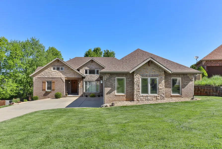 1277 Hayden CT, Springfield, MO 65804