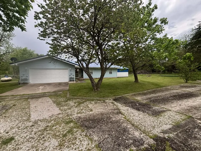 336 Wills LN, Seneca, MO 64865