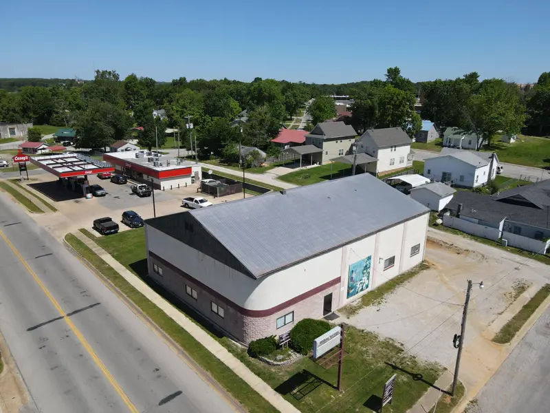 201 W Main ST, Willow Springs, MO 65793