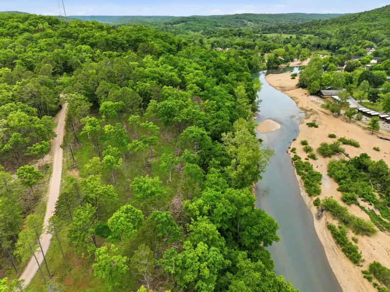 Tract 7 Circle B RD, Eminence, MO 65466