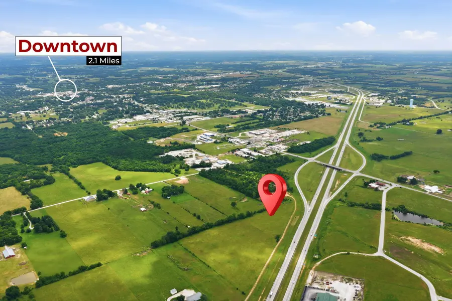 001 Highway 13, Bolivar, MO 65613