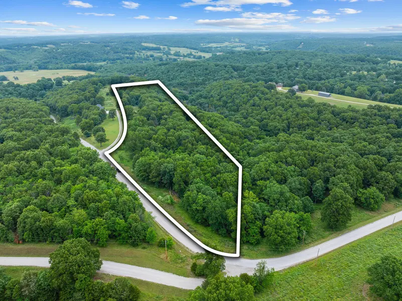 000 Sycamore Ranch RD, Galena, MO 65656
