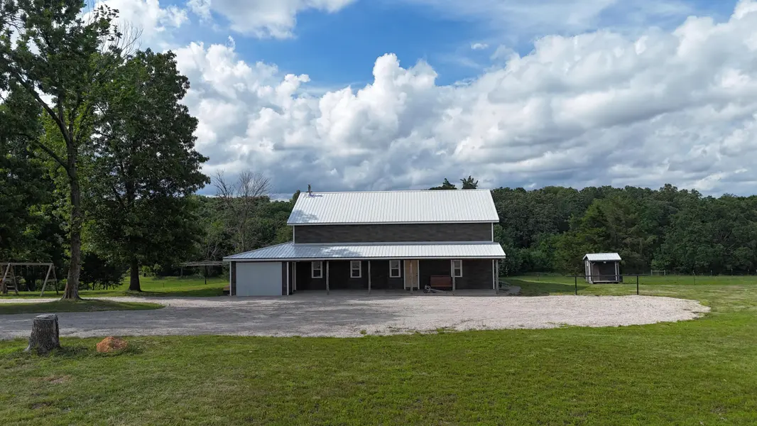 3410 Teagues RD, Marshfield, MO 65706