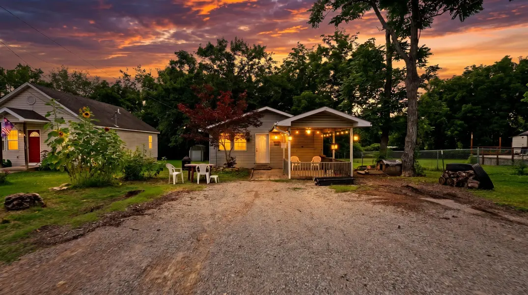 800 Waverly RD, Mountain Home, AR 72653