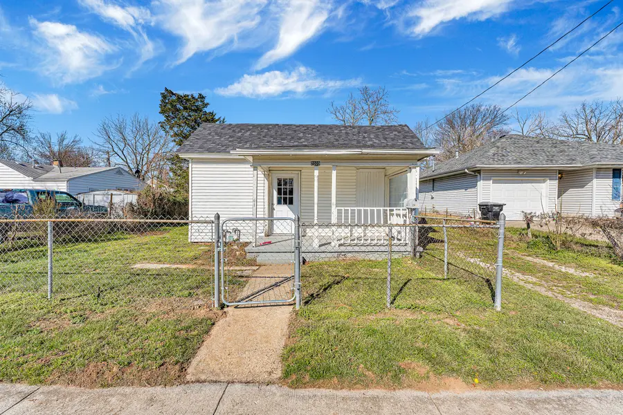 2009 N Park AVE, Springfield, MO 65803