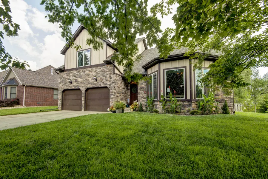 2343 W Dearborn ST, Springfield, MO 65807