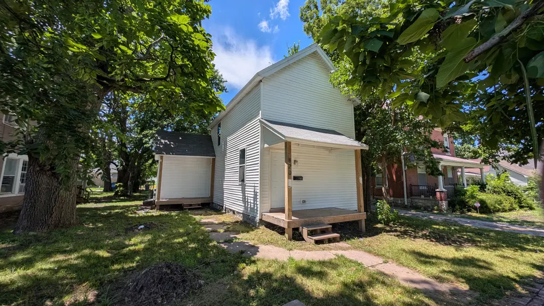 820 S Moffet AVE, Joplin, MO 64801