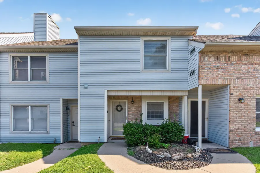 2700 S Ingram Mill RD #Apt 9, Springfield, MO 65804
