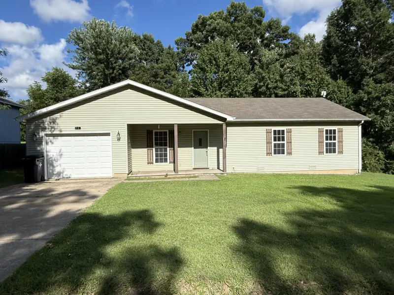 2706 Ginger DR, West Plains, MO 65775