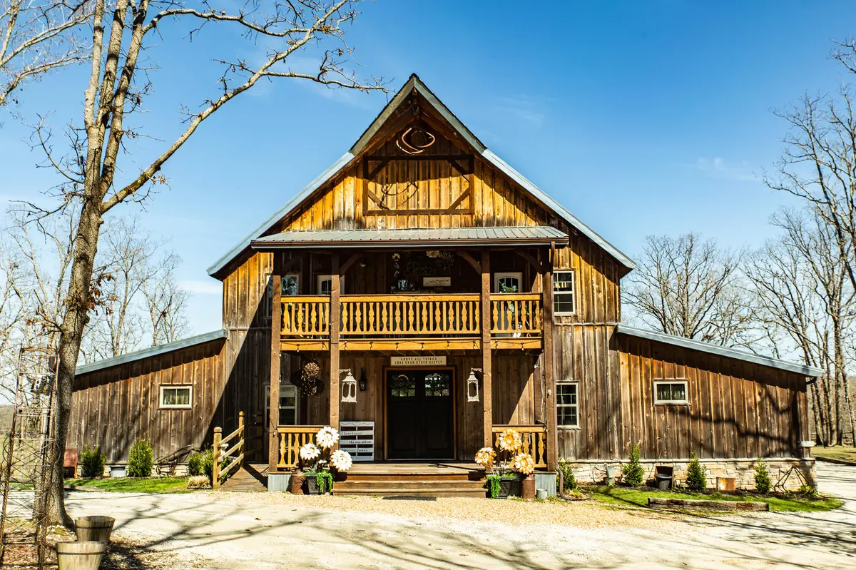 17769 F HWY, Preston, MO 65732