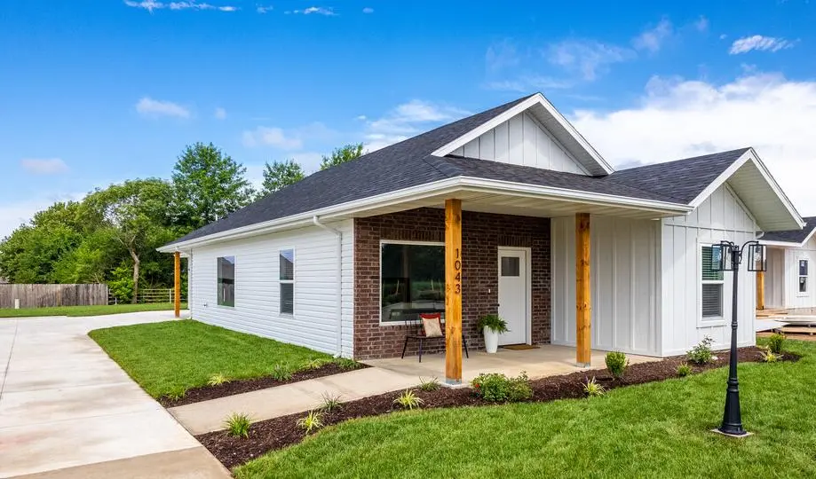 929 N Blake AVE, Republic, MO 65738