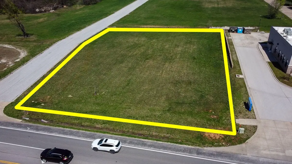 Address not disclosed, Bolivar, MO 65613