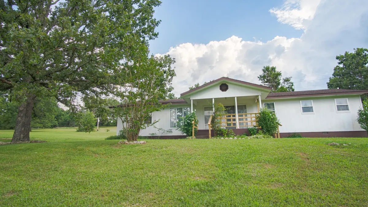 9052 Private Dr 3053, Ava, MO 65608
